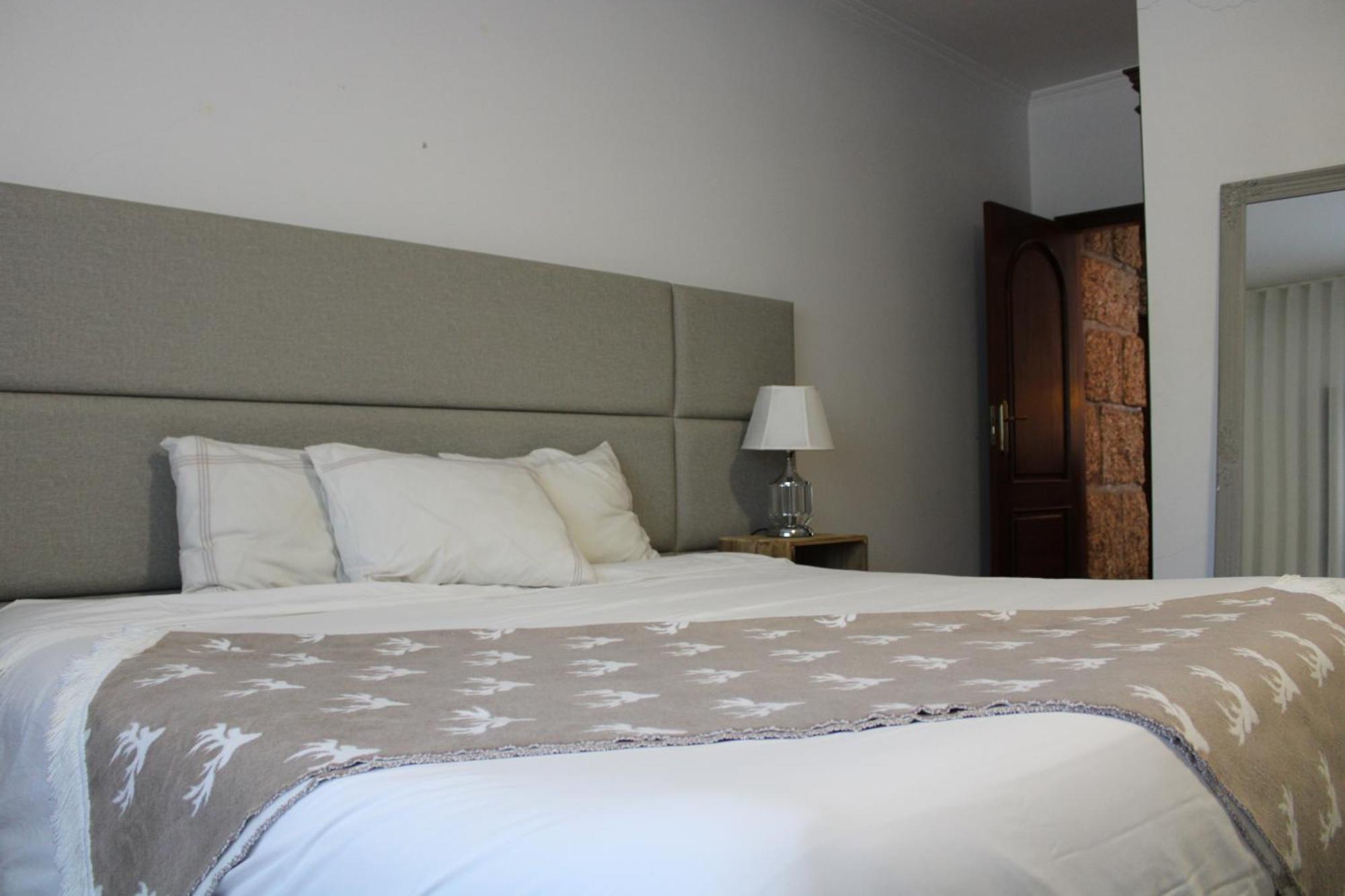 The Oak'S Wolf-Country House Fafe Extérieur photo